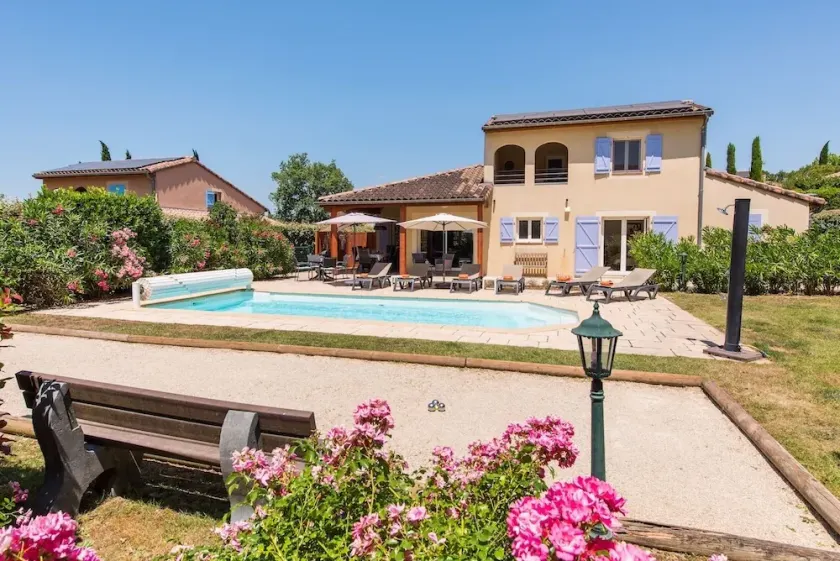 Luxury villa Aux Lions with private pool - Image 1