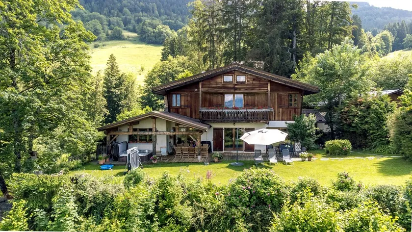 promo 20% dal 24 al 31/08 chalet con jacuzzi situato a 3 km da la Clusaz - Image 1