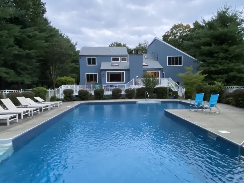6 Bedroom Elegant and Comfy Upstate Oasis SANITIZED - Image 1