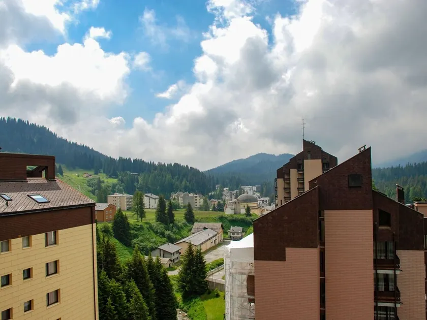 Bellissimo appartamento con piscina, WIFI, TV, balcone, animali ammessi e vista panoramica - Image 1