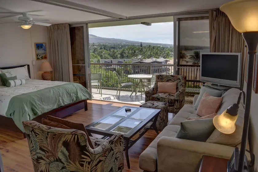 7th Floor Ocean View Condo at Mana Kai Resort - Image 1