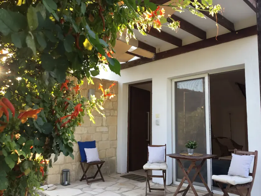 2 Bedroom House with Sea View, 150m from Pissouri Beach - Image 1