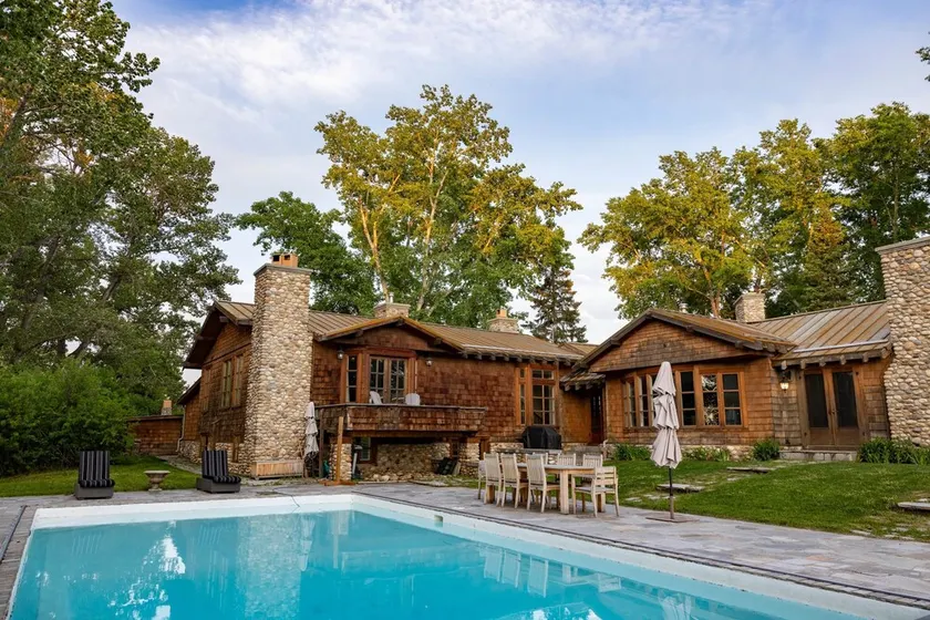 Black Diamond Ranch House | Luxury Ranch Stay - Image 1