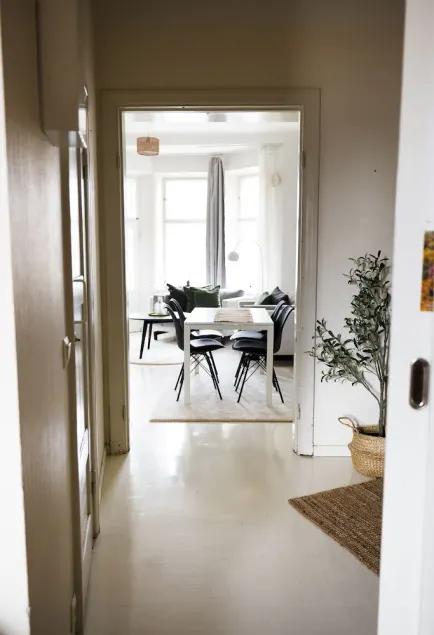 2ndhomes Apartments with Beautiful Balcony - Image 1