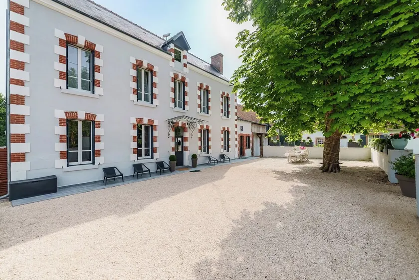 Villa de Nocfond, rural luxury 2 hours from Paris with jacuzzi, sauna, swimming pool, air conditioning - Image 1