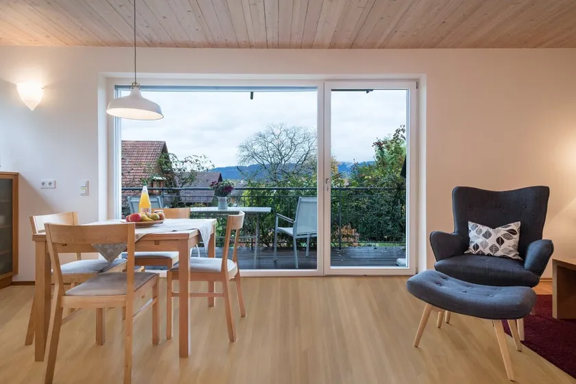 Comfy Apartment ‘Rosenblüte’ on idyllic Family Farm House - Image 1