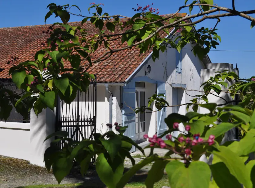 Maison Bidas - Charmigt, lantligt, Gîte med 2 sovrum, 4 sovplatser, i vingården som omger - Image 1