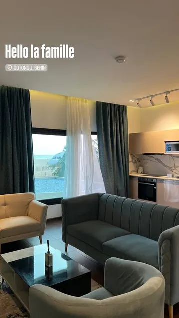 AMAZING GRACE HOTEL - Image 1