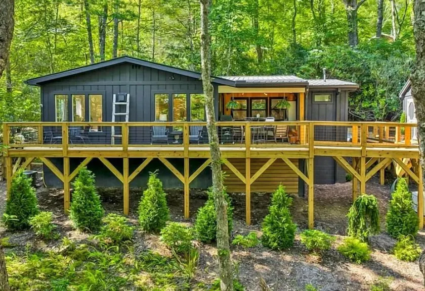 Moondrift Retreat at Linville Land Harbor - Image 1