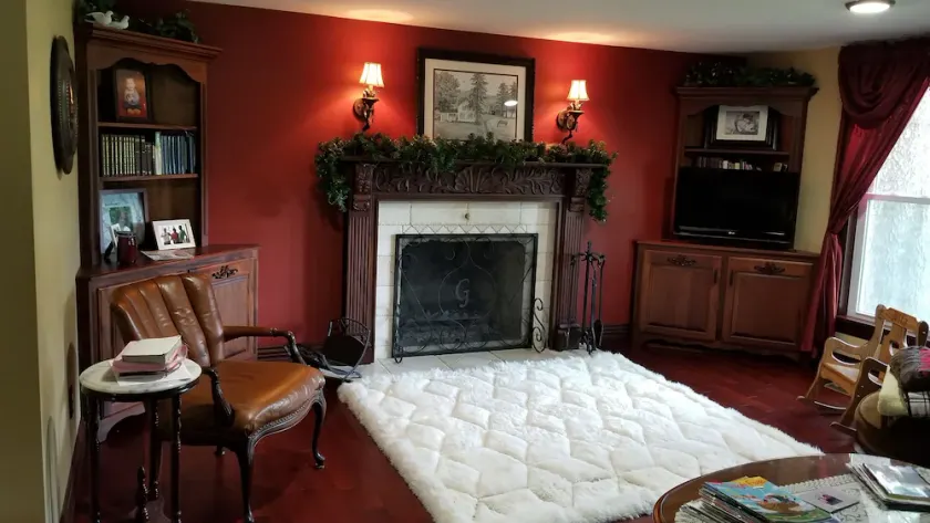 Maple Shade on the Amish Trail: Fireplace, Jacuzzi tub, Gazebo and more - Image 1