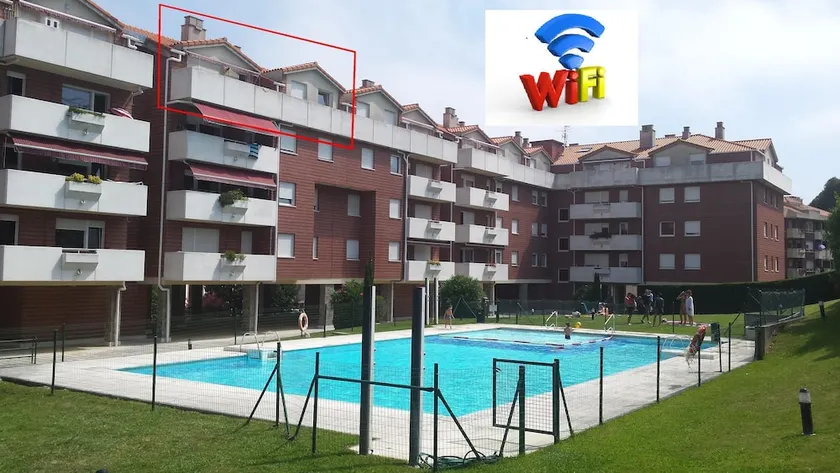 100m2 takvåning med pool och terrass. Gratis wi-fi - Image 1