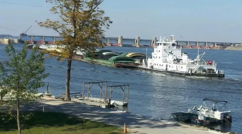 Geräumige Flussufer Barsch / Einfacher Zugang zu St. Charles weniger als 1 Stunde nach St. Louis - Image 1