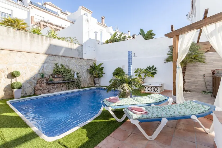 Casa de férias \"Villa Maite\" com jacuzzi, piscina, terraços e Wi-Fi - Image 1