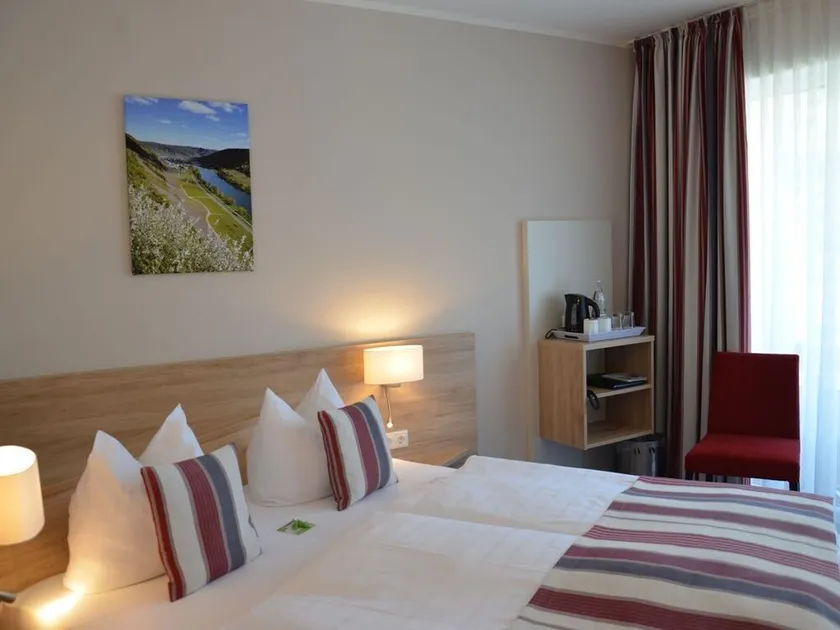 Dobbeltværelse / balkon / udsigt til slottet - Flair Hotel am Rosenhügel - Image 1
