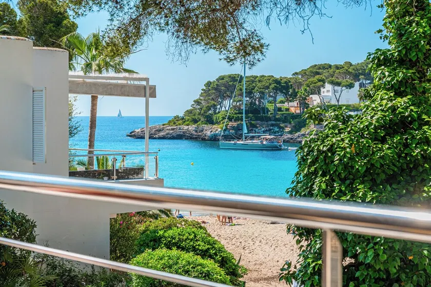 Neu, Wohnung mit Blick auf den Strand, mit AC und Wifi, 5 Minuten von der Innenstadt entfernt - Image 1