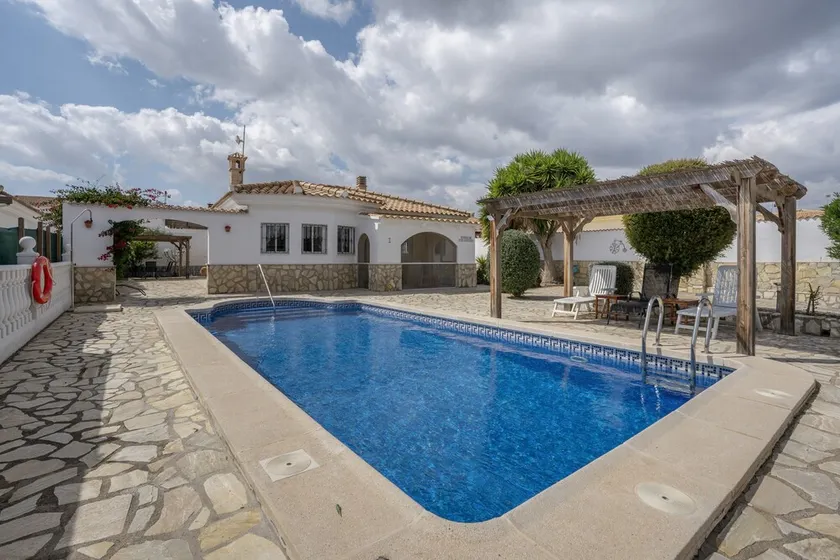 Villa \"Vista De Las Colinas\" with Mountain View, Private Pool & Wi-Fi - Image 1