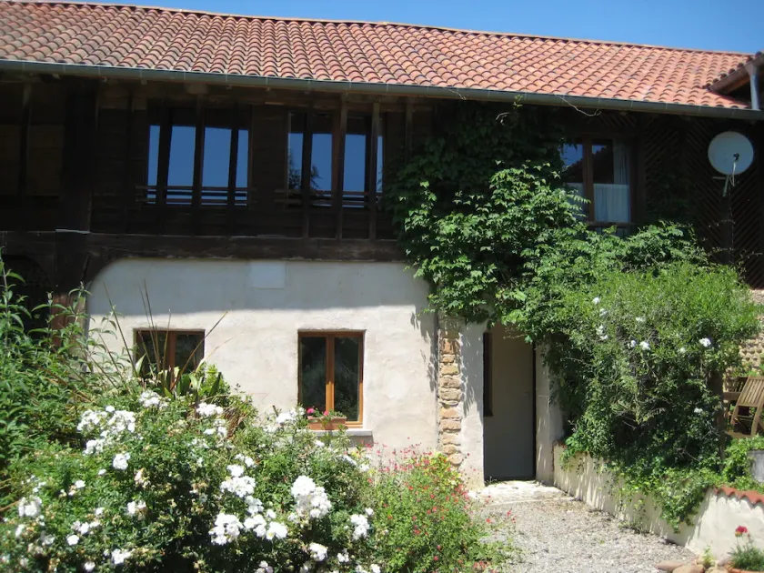 Renovierte Scheune mit Pool und Blick auf die Pyrenäen, familienfreundlich und haustierfreundlich - Image 1