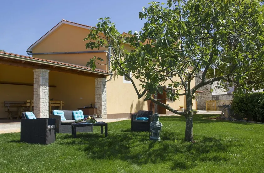 Villa in Istrien mit privatem Pool, ruhiger Ort 2,5 km zum Strand - Image 1