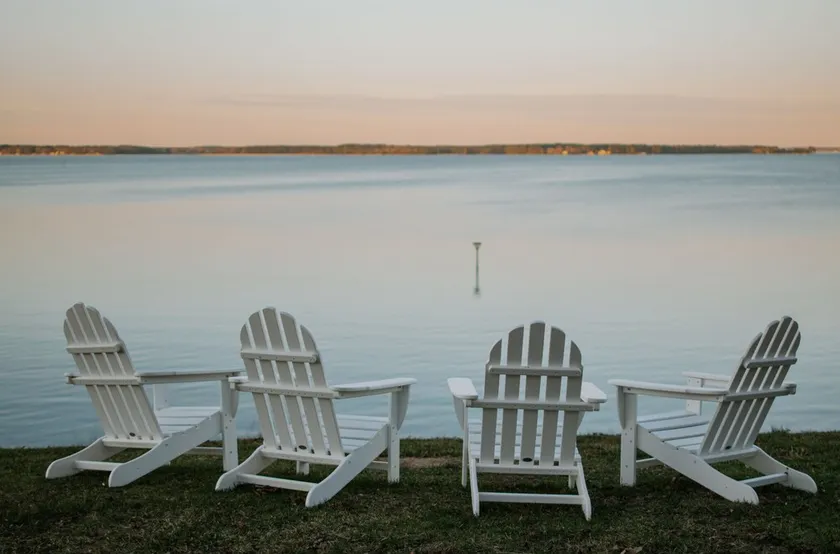 Waterfront Cottage Getaway Views, Kayaks, Fire Pit - Image 1