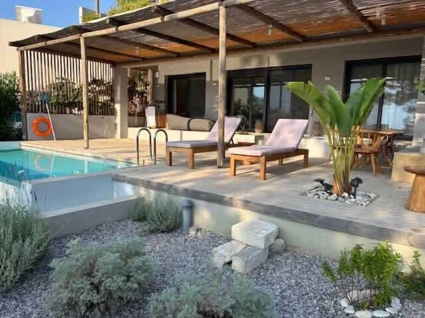 MARA 2 bed family accomodation with private pool - Image 1