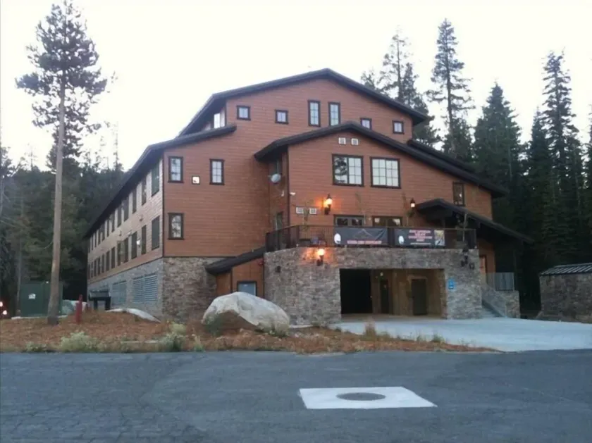 Executive Condo in Bear Valley Village W/Garage +Kid Friendly - Image 1
