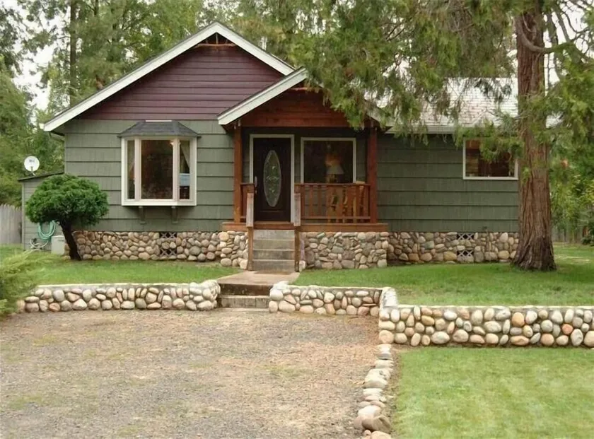 Shady Cove River House -Fly Fish, Raft, Hike or Just Relax - Image 1