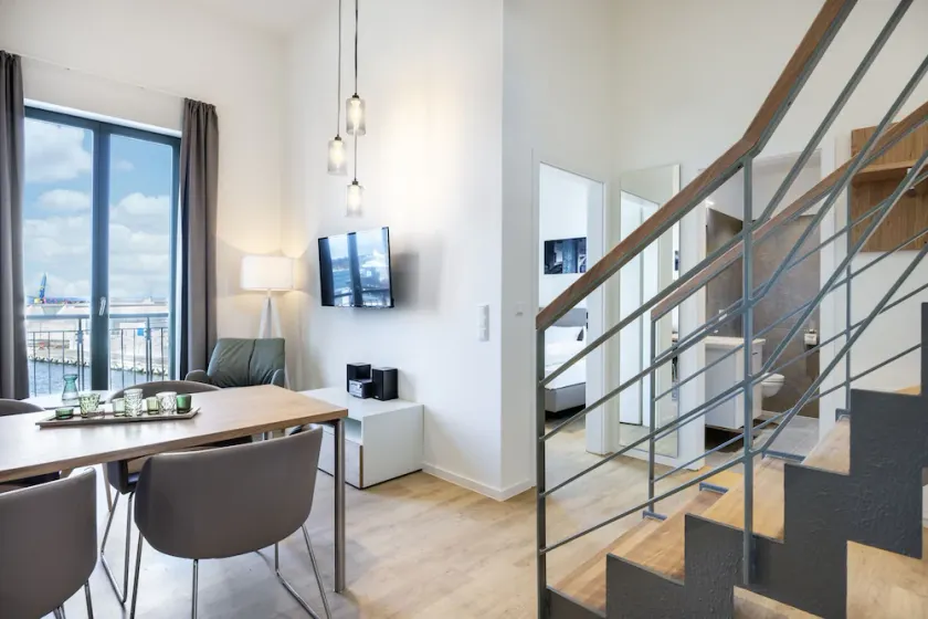 Top-apartment mit Galerieschlafzimmer, Dachterrasse und Einmaligem Hafenausblick - Image 1