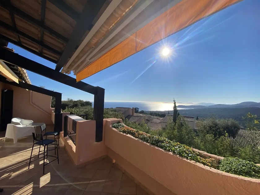 T3, Superbe vue Mer, Piscine et Parking Privé - Image 1
