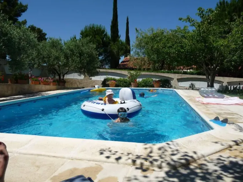 T3 avec piscine entre AIX et la CÔTE bleue - Image 1