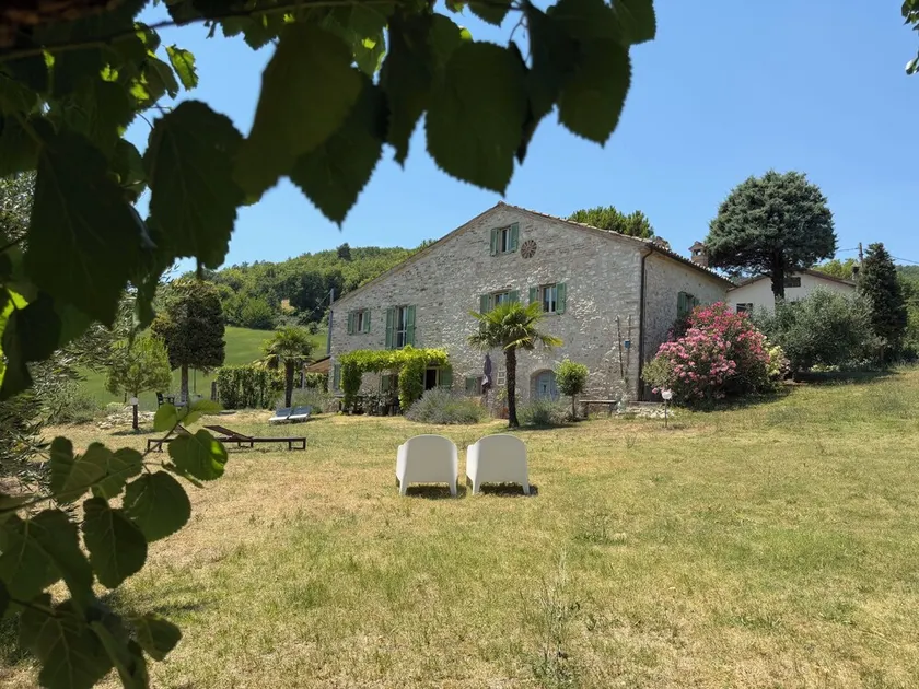 maison de campagne en pierre restaurée avec soin - Image 1