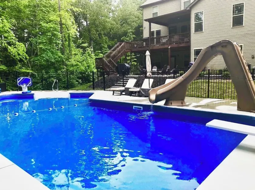 New Guest Apartment- Pool, Hot Tub, Fire Pit, Air Hockey, Pool Table & Kids Area - Image 1