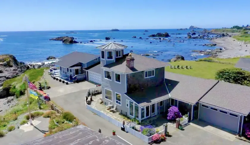 Lighthouse Point - Image 1
