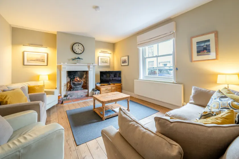 En fantastisk semi-detached viktorianska radhus, med en härlig privat trädgård - Image 1