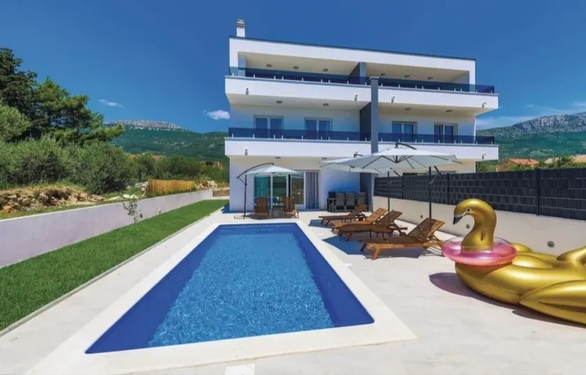 Villa David - Image 1