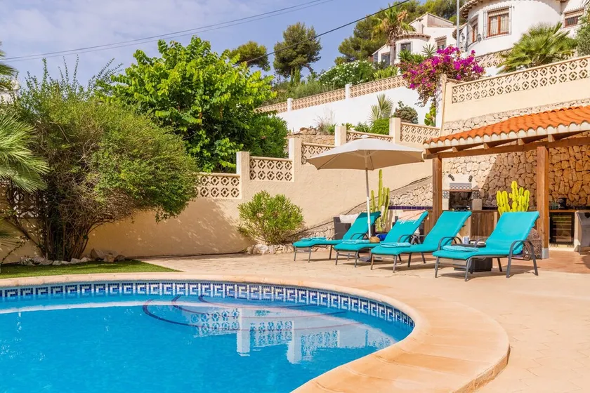 \"Villa Rafael\" with Sea View, Pool & Wi-Fi - Image 1