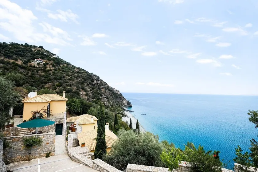 Serene Villa in Pera Melana near Sea - Image 1