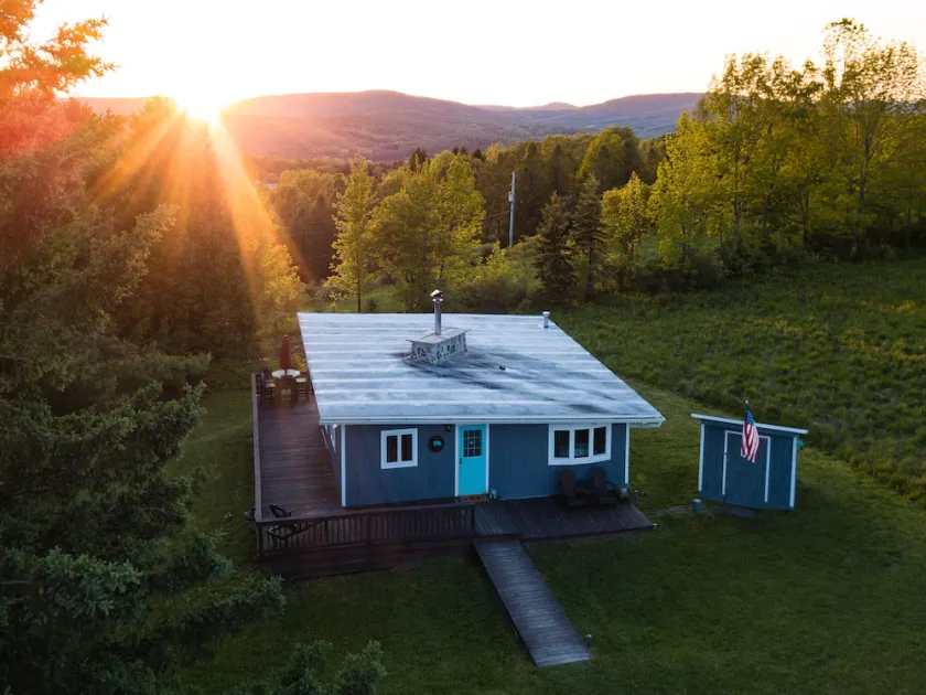 Cozy cabin with great views and fire place! - Image 1