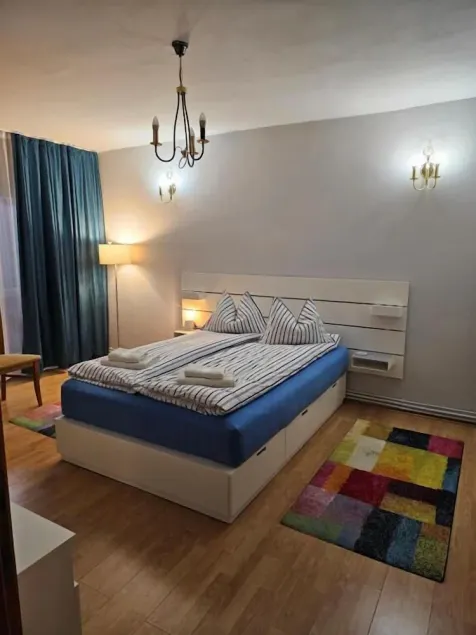 Apartament David Deva - 2 dormitoare & 1 living - Image 1