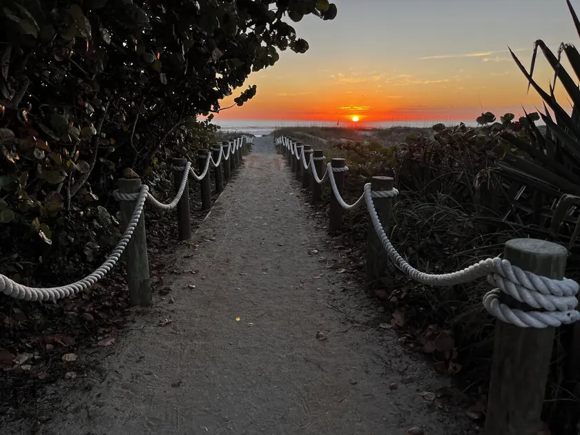 Surfside Suites - Image 1