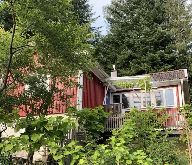 Swedish cottage house at the west coast - Image 1