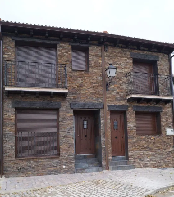 Alte Brücke Buitrago ENCINA-HAUS - Image 1