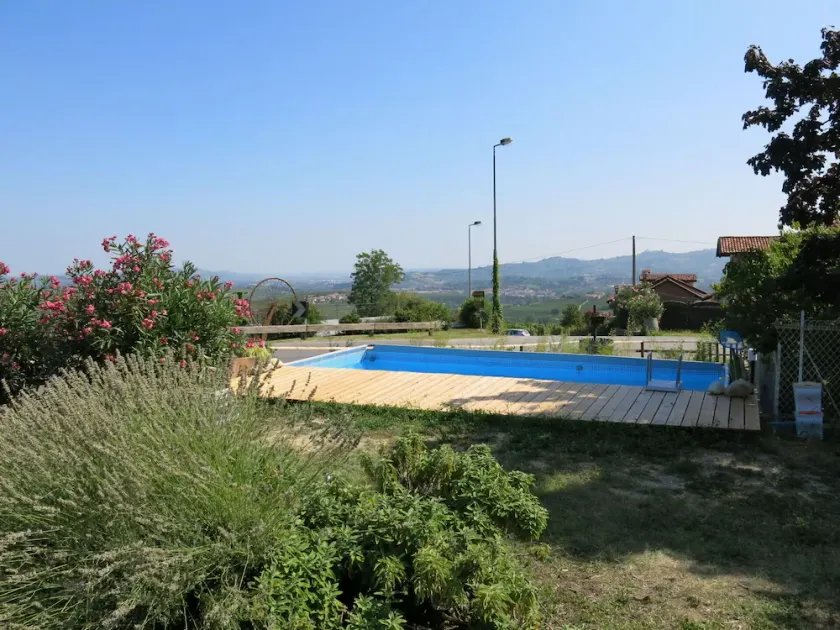 Beautiful apartment for 2 guests with pool, WIFI, TV, patio and pets allowed - Image 1
