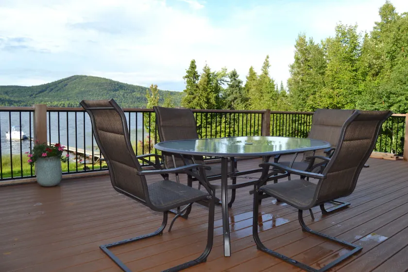 Stay in Wonderful Cabin on Lac La Belle, Ski Mount Bohemia, Snowmobile - Image 1