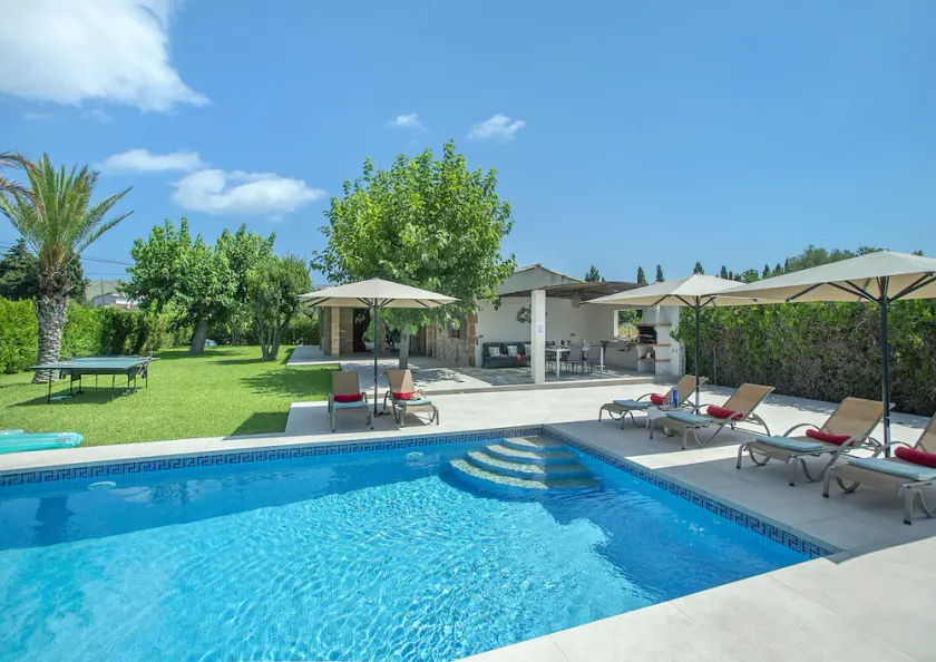 Owl Booking Villa Divina - Luxury Retreat - Image 1