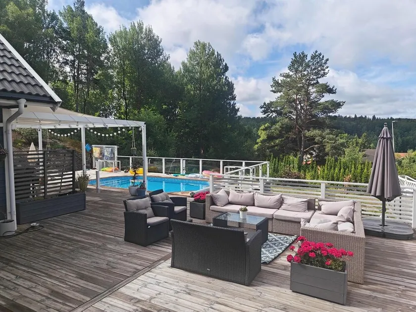 Moderner Neubau, 187 qm mit großer Terrasse - Image 1