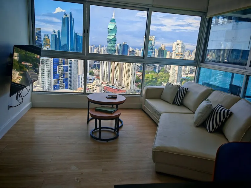 Beutiful High Floor Apartment in the Best Location - Image 1