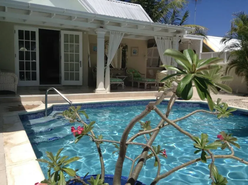 Schöne Villa, privater Pool, Sonnenterrassen, Garten, Hi Speed Wi-Fi, Schritte zum Strand - Image 1