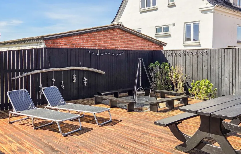 Stunning Home In Thyborøn With Wifi - Image 1