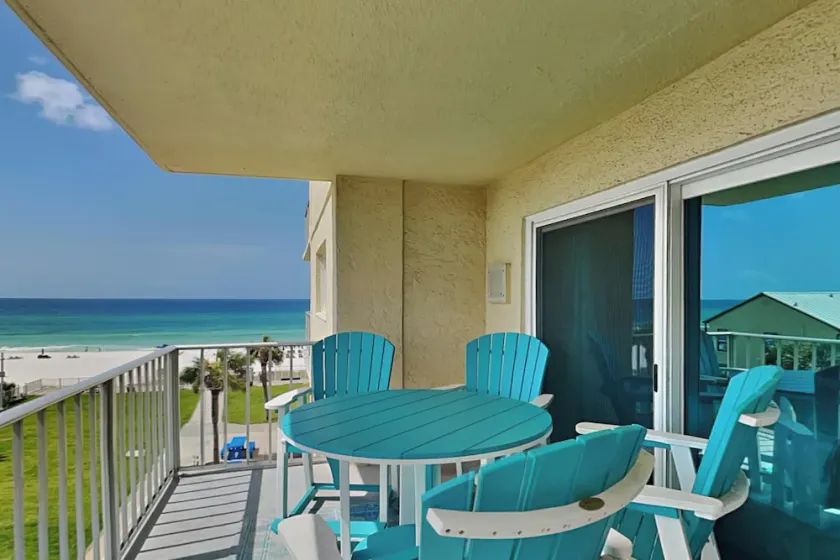 Regency 3 BR Condo Stunning Gulf Views Direct Beach Access Sleeps 8! - Image 1