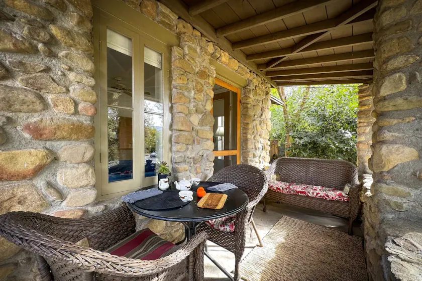 Ojai Garden Cottage - Classique, paisible - mais en ville - allez partout! - Image 1